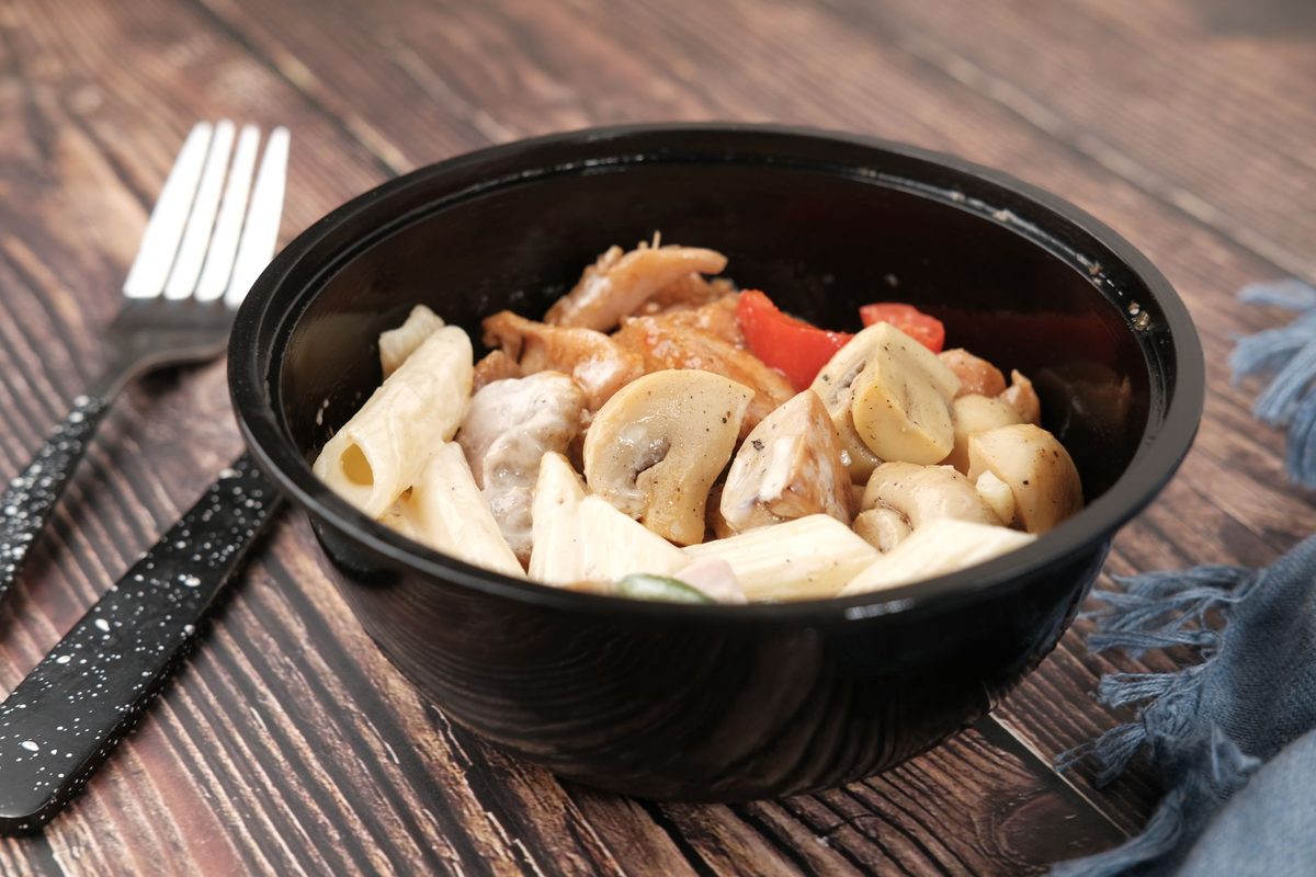 Penne au poulet & champignons